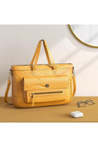 Women’s Totally Royal Leather Travel Bag13 Shoulder Bag, Cognac