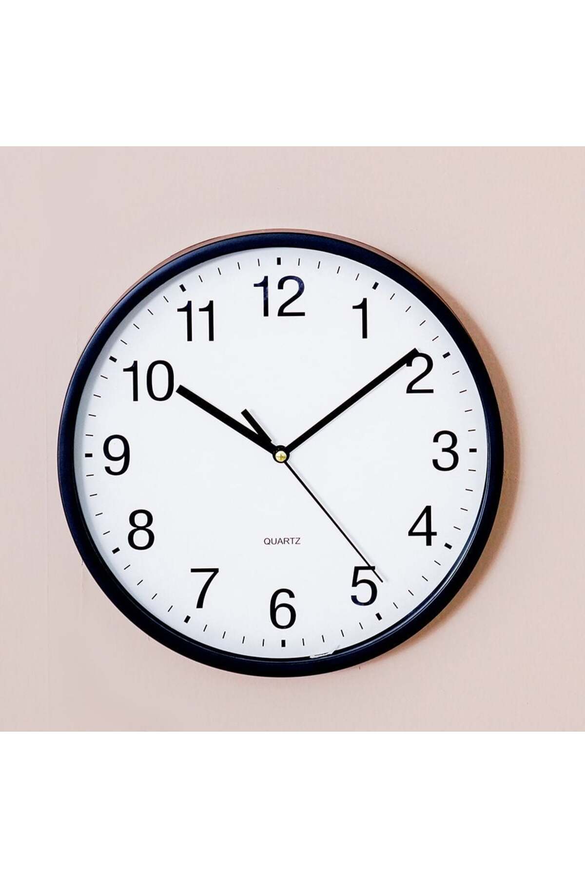 New In Elle White Wall Clock 25X25X4.5Cm White