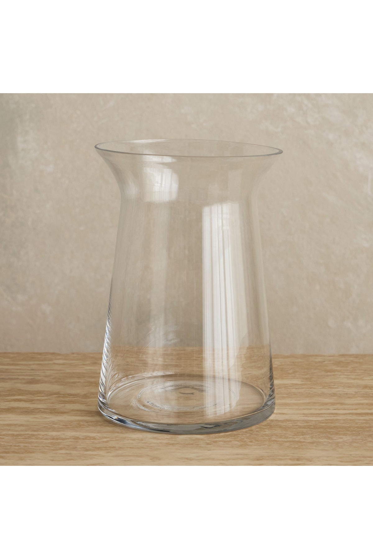 Essential Evolis Glass Vase - 22 cm