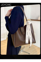 Women's Retro Large Capacity Shoulder Tote Bag Leather Waterproof and Wear Resistant Handbag Ladies Messenger Crossbody Bag for Travel Daily Work Brown