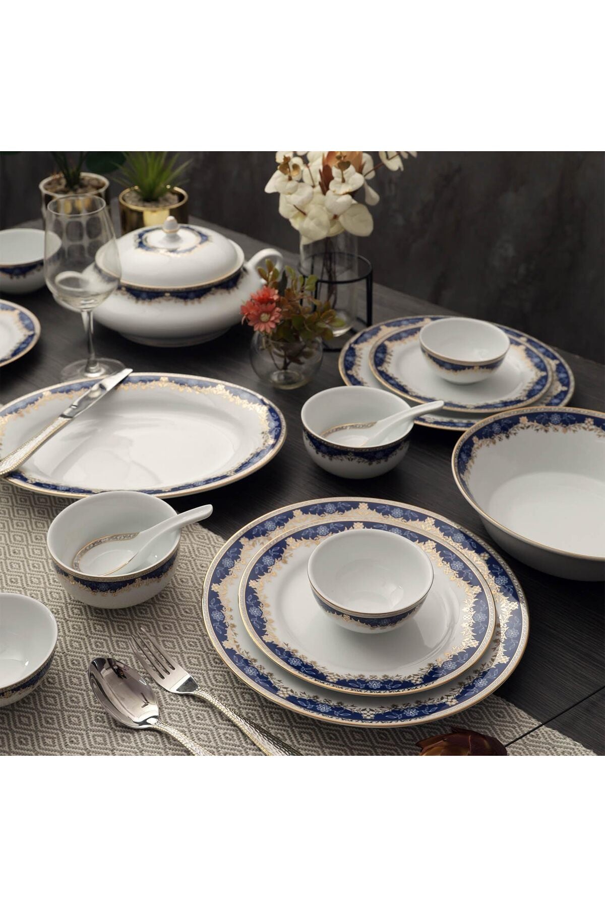 Aurora Collection 21 Pcs Dinner Set | Elegant Floral Pattern In Royal Blue With Real Gold Plated Premium Porcelain | Elegant Set for Serving & Gifting