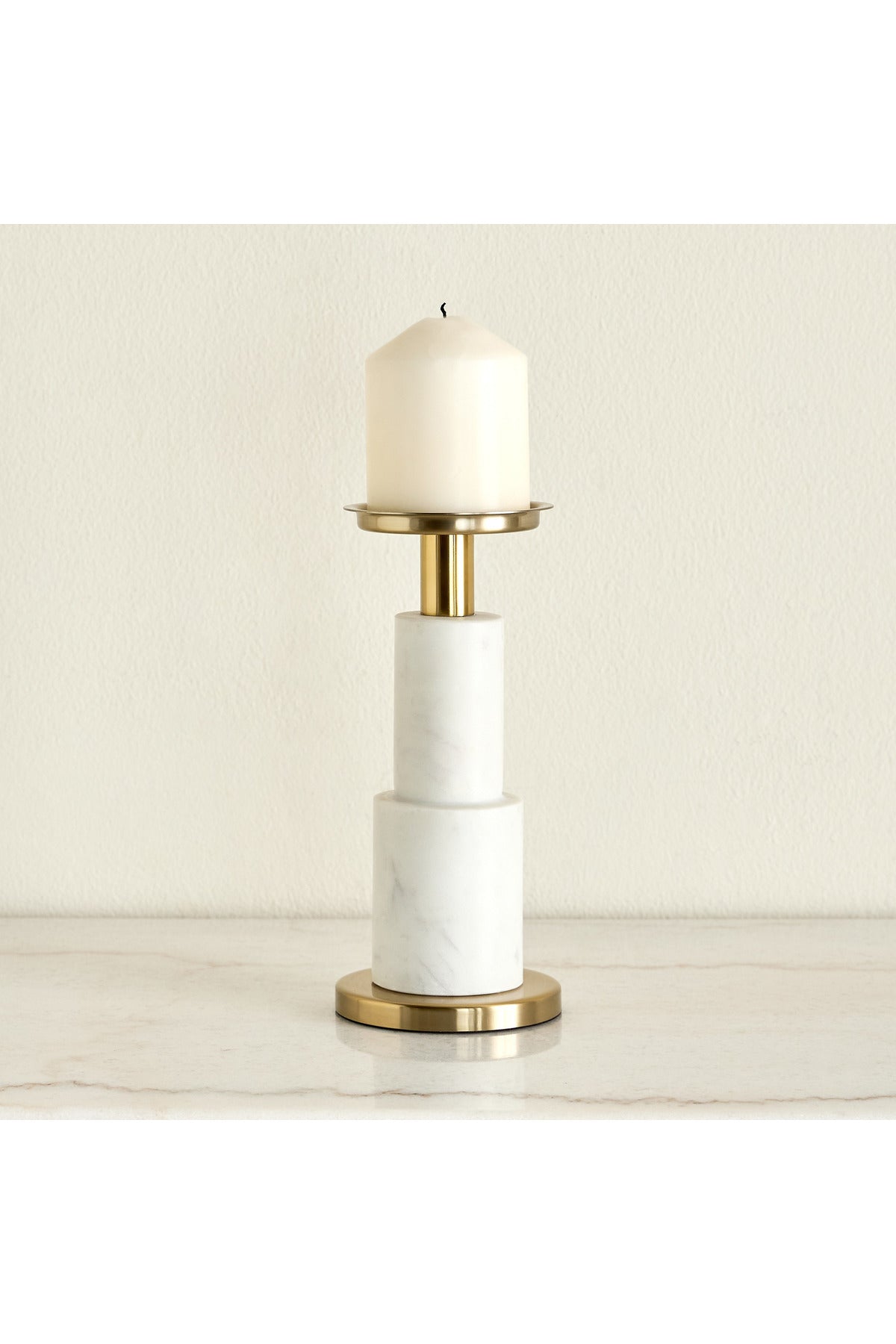 Huda Sable Pillar Candleholder