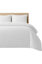 Pamposh Satin Stripe Duvet Cover Set, Bedding Set, Hypoallergenic, Ultra-Soft Microfiber Bed Linen (Double, 200 x 200cm)