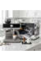 15-Bar Coffee Maker with Grinder
