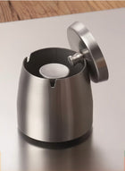 DUNISO Stainless steel ashtray,windproof and anti odor ashtray, anti drop ashtray with lid，suitable for terraces, homes, offices, living rooms, 6.5 * 9.7 * 8cm, silver