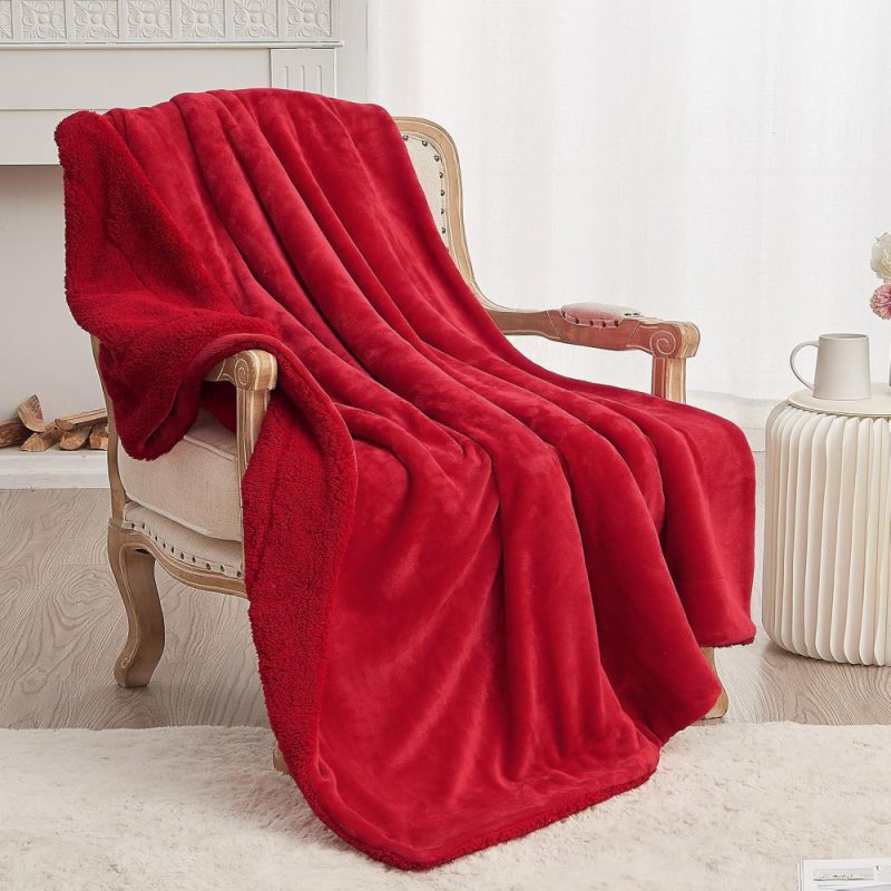 SOCHOW Sherpa Fleece Throw Blanket, Double-Sided Super Soft Luxurious Plush Blanket Twin Size, Classic Red, 60×80 inches