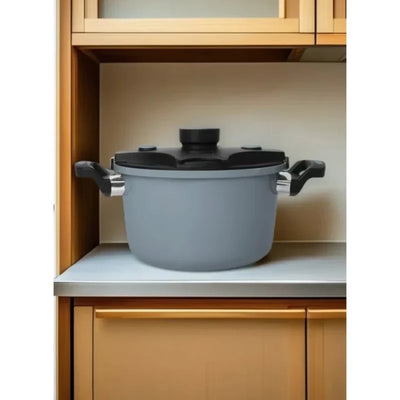 9.45-inch micro pressure cooker, multi-functional micro pressure round cooking pot with non-stick pan, compatible with induction cooker, gas stove/open flame induction cooker universal stew pot, suitable for home, party (Black)